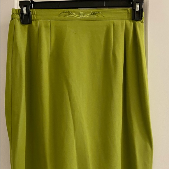 ST. Anthony Evening 2PC Suit - Picture 4 of 7